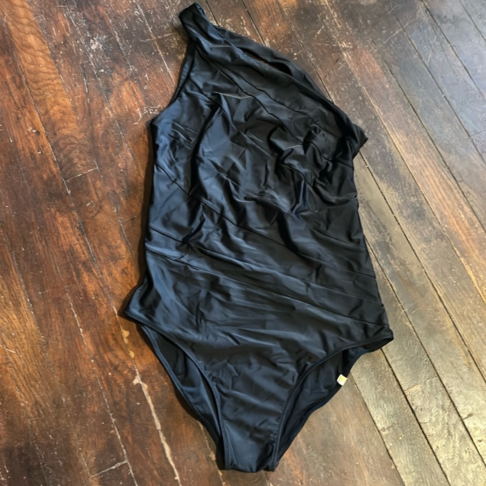 Summersalt Black One-Shoulder Swim One Piece